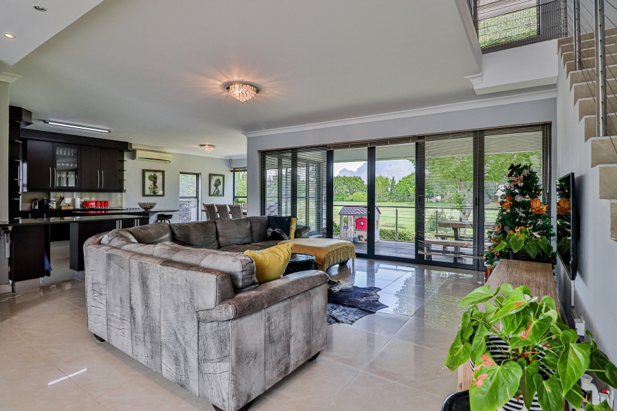 4 Bedroom Property for Sale in Pearl Valley at Val de Vie Western Cape